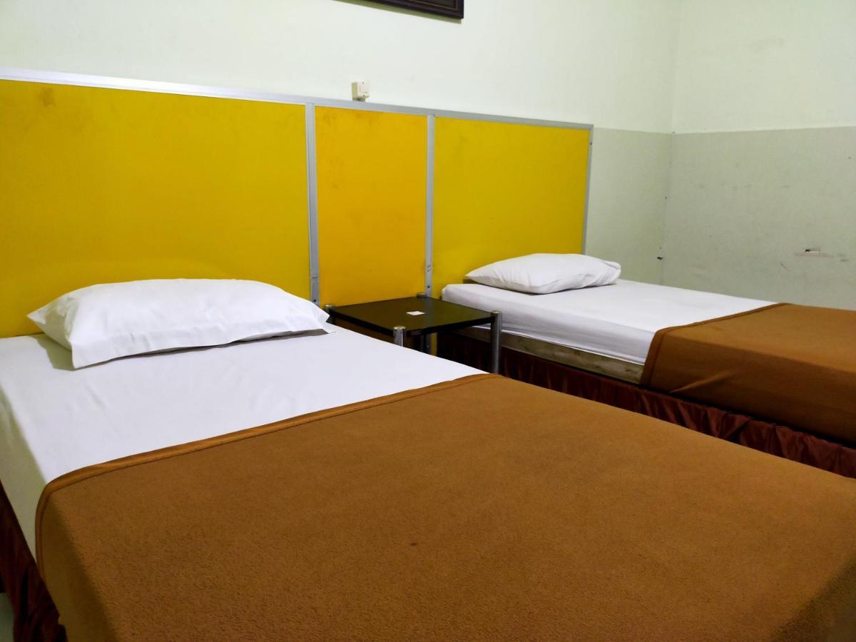 Hotel Nirwana Ternate Redpartner Eksteriør billede