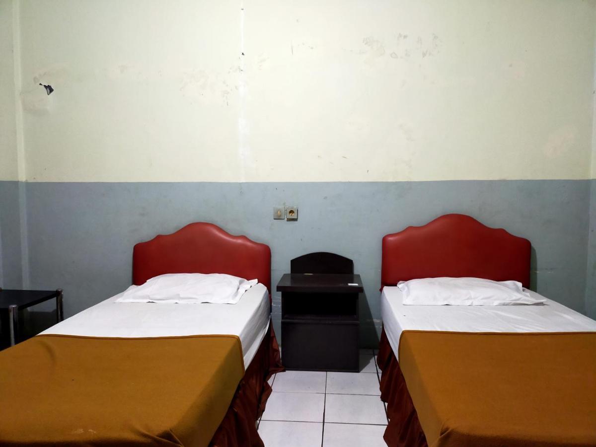 Hotel Nirwana Ternate Redpartner Eksteriør billede