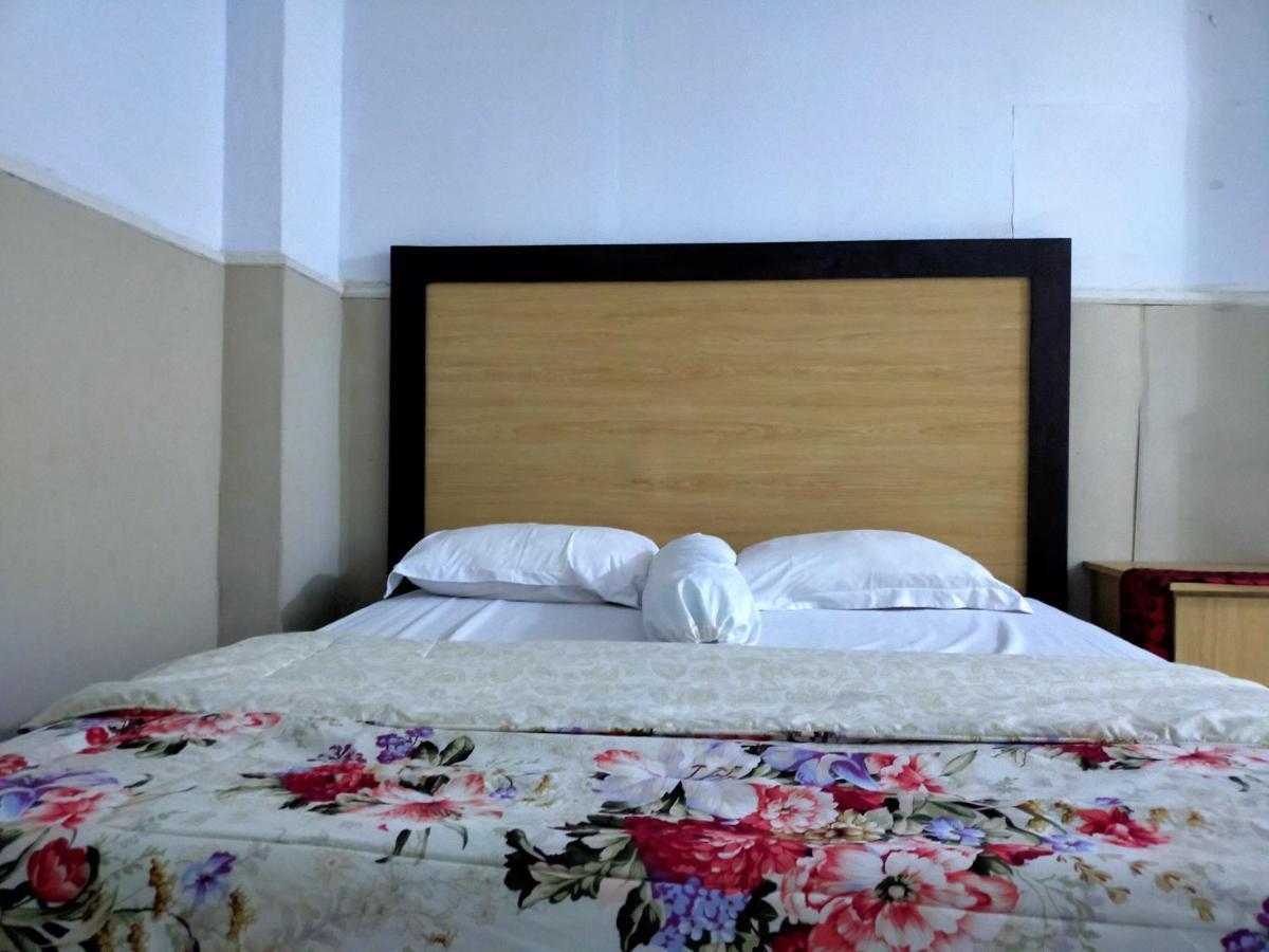 Hotel Nirwana Ternate Redpartner Eksteriør billede