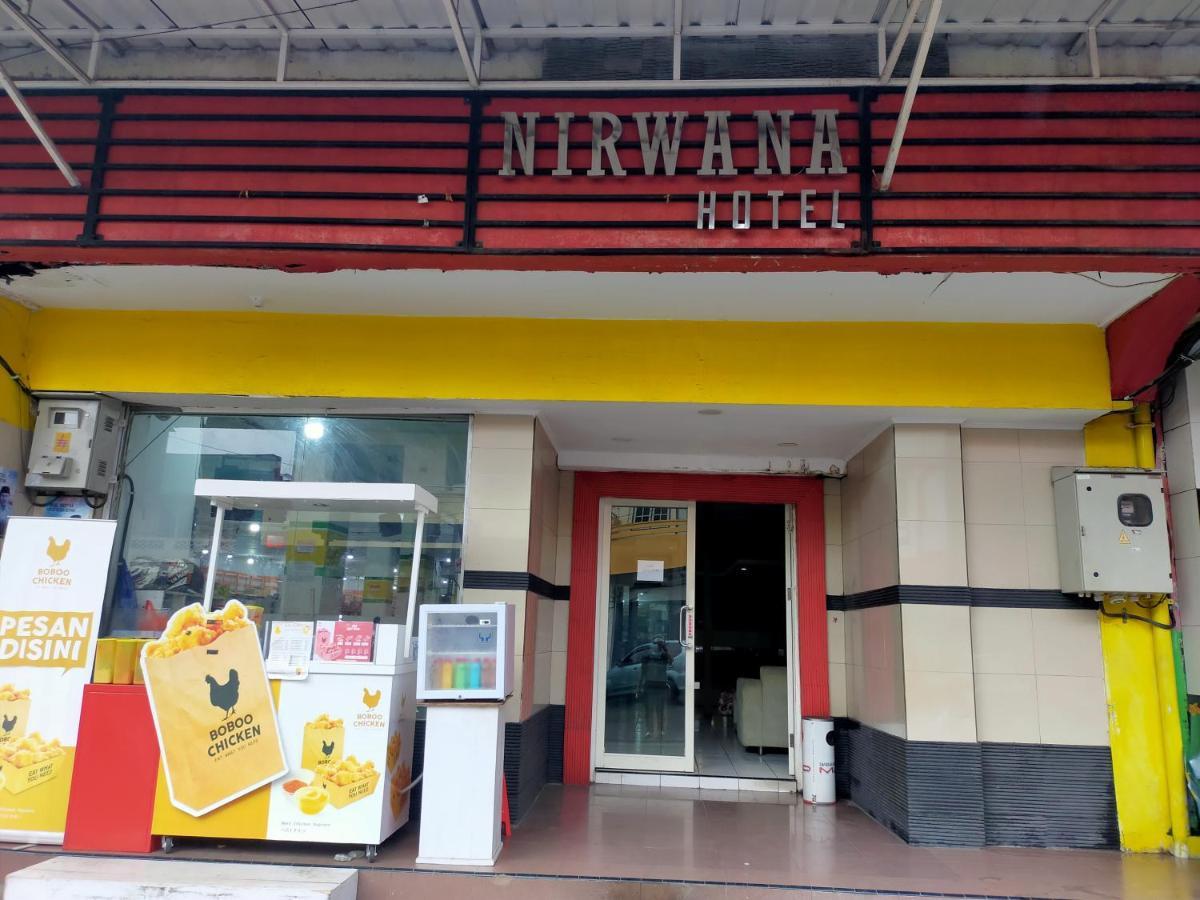 Hotel Nirwana Ternate Redpartner Eksteriør billede
