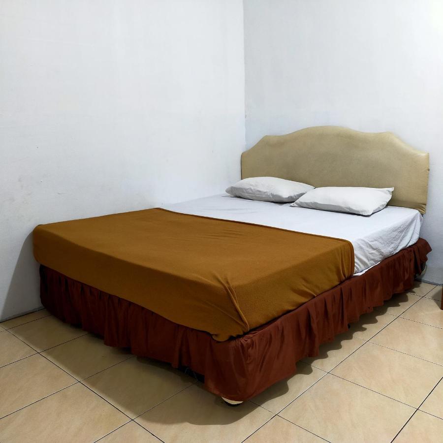 Hotel Nirwana Ternate Redpartner Eksteriør billede